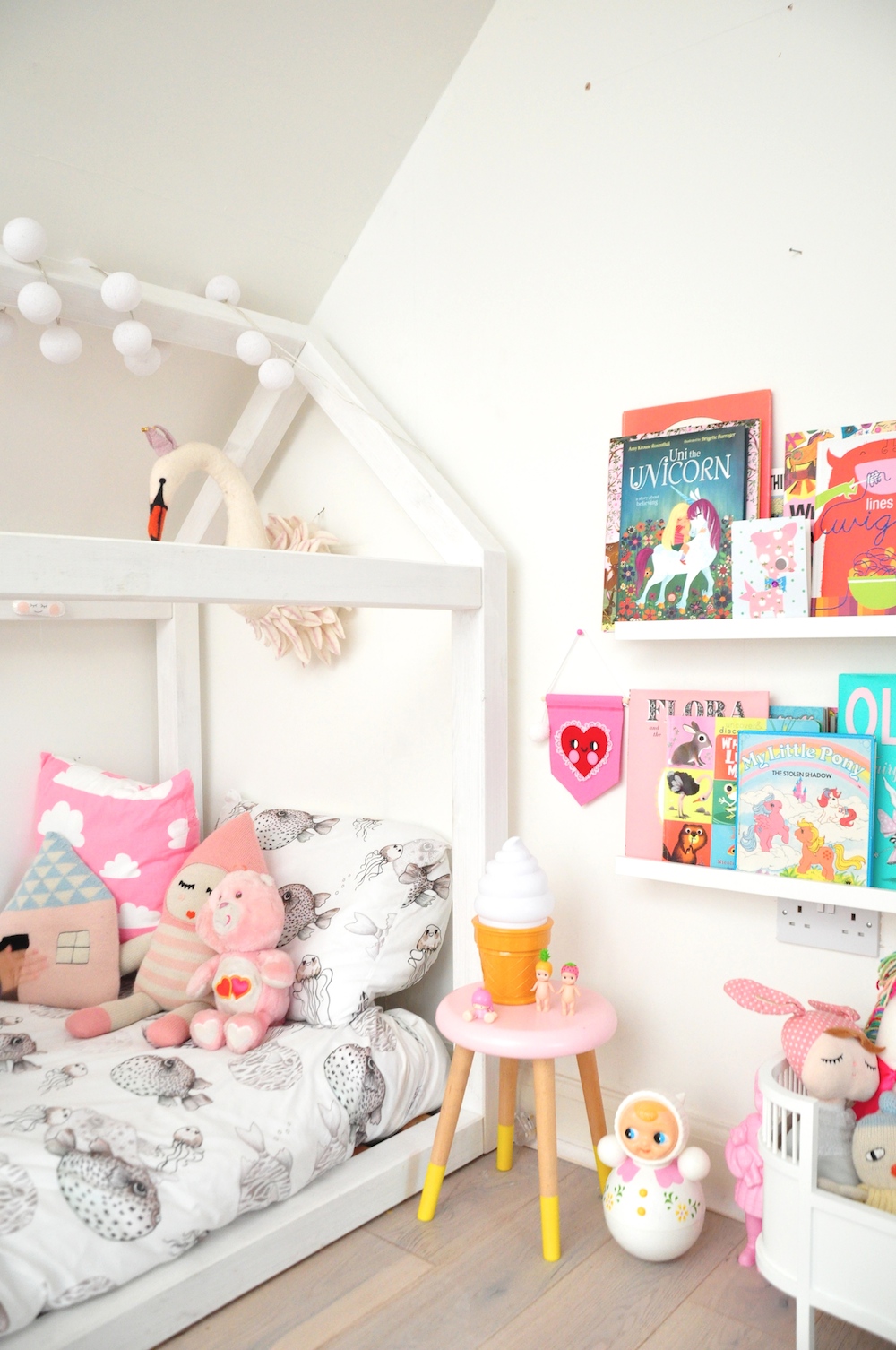 noodle_doll_nelly_banner_heart_girls_bedroom_house_bed
