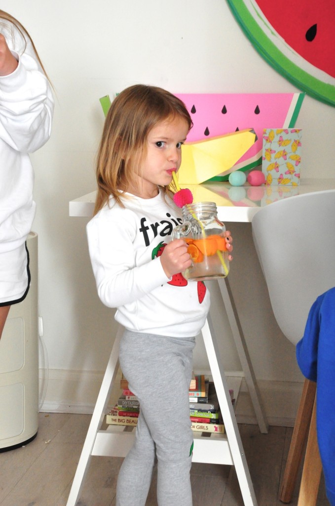 Hugo loves Tiki Uberkid